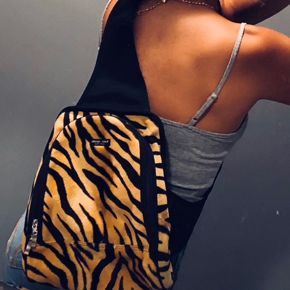 Kate spade backpack super cute!😍🖤💛✨